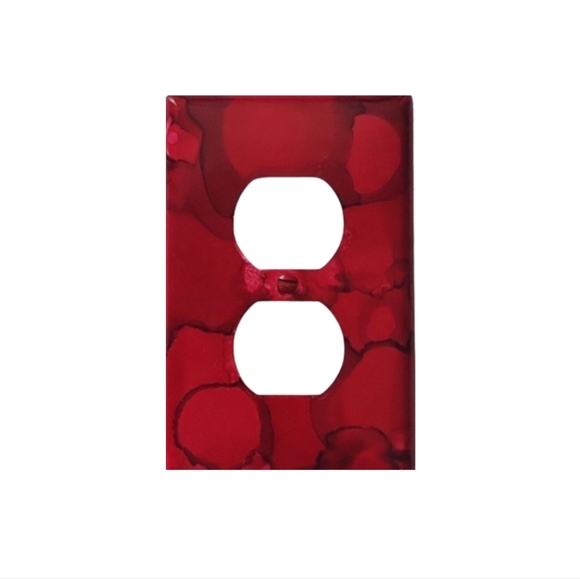 Hand Crafted Red Abstract Design Duplex Outlet Wall Plate - Picture 1 of 2